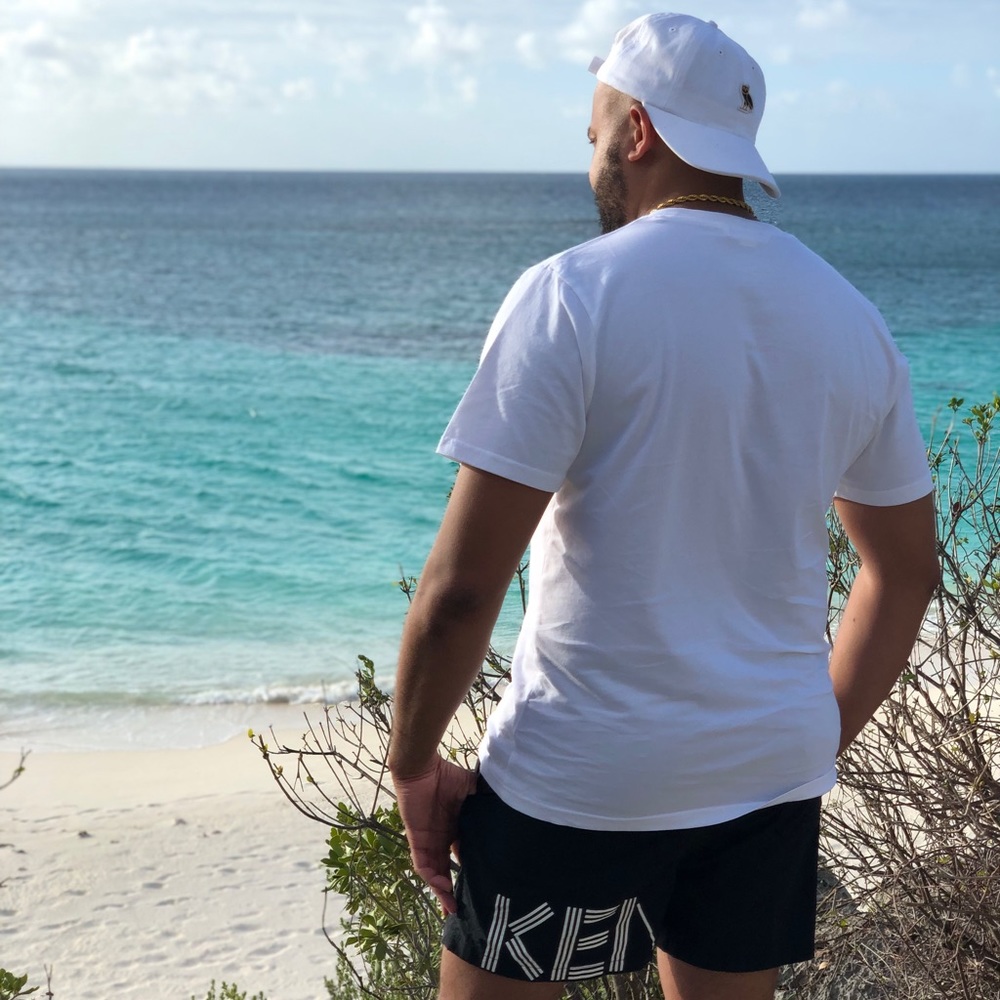 Meet your Posher, Carlos